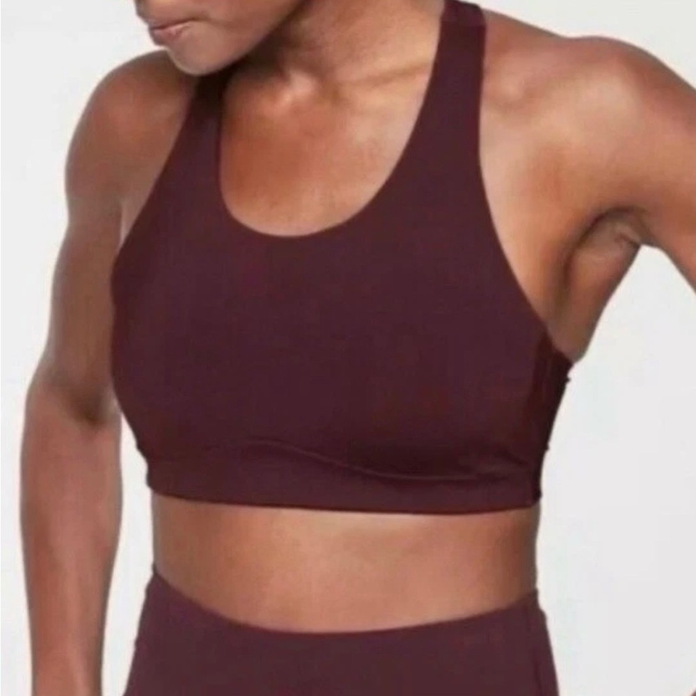 Athleta Women's Burgundy Sports Bra #L00K
